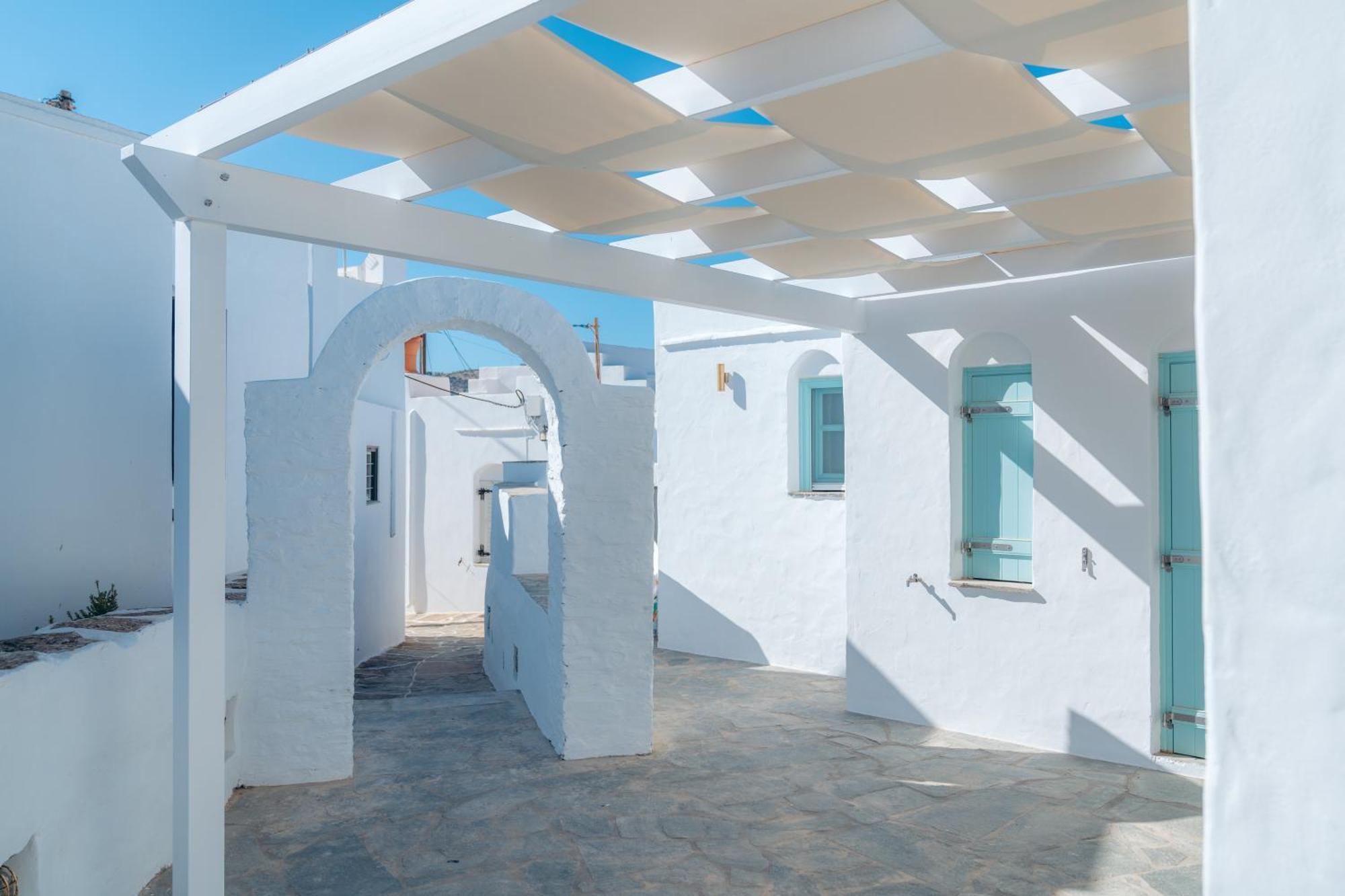 Eco-luxe Retreat In Ano Petali, Sifnos Holiday home *
